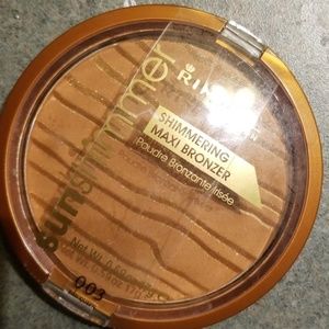 Rimmel Shimmering Maxi Bronzer